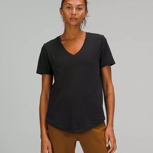 Lululemon V-Neck Love Tee, Black, Sz 4